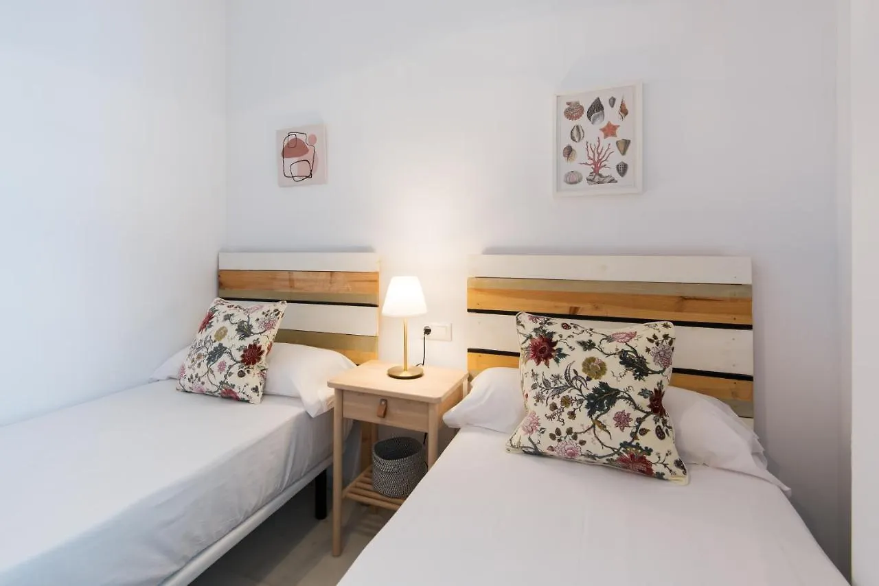 Trinidad Trafalgar, Quiet And Nice Aprtment In The Heart Of The Spanish Culture Malaga Spain