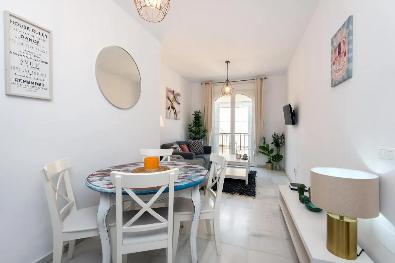 Trinidad Trafalgar, Quiet And Nice Aprtment In The Heart Of The Spanish Culture Malaga Spain